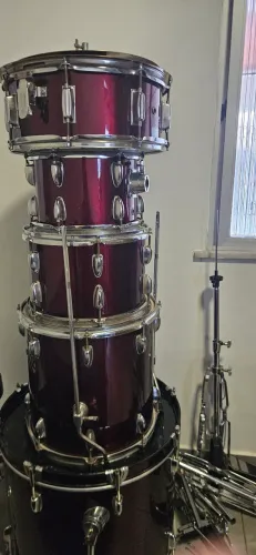 Bateria Acustica Michael Trinity completa