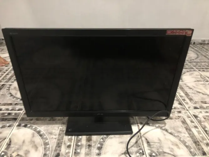 TV CCE 32