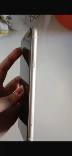 Iphone 11 - branco - 64gb