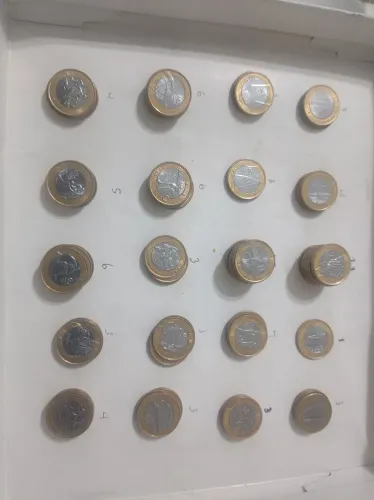 Moedas comemorativas antigas