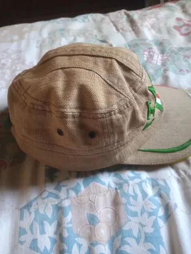BONÉ