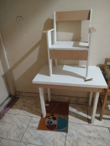 Mesa e cadeira infantil