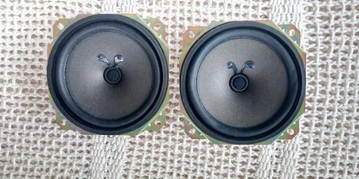 Alto falantes PSR520, 530, 620, 630