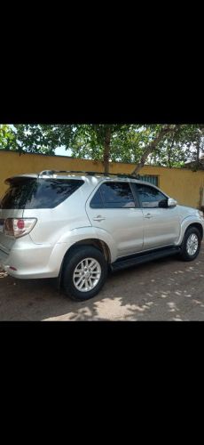 Imagem de Toyota Hilux SW4 SRV D4-d 4X4 3.0 TDI Dies. AUT 2012