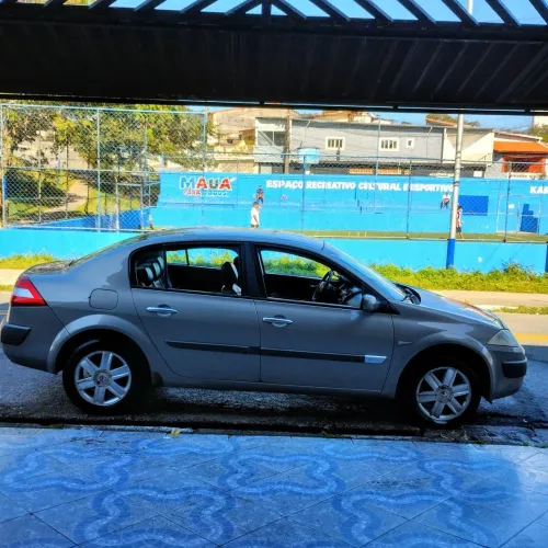 Renault Megane Sedan Dynamique Hi-flex 1.6 16V 2008