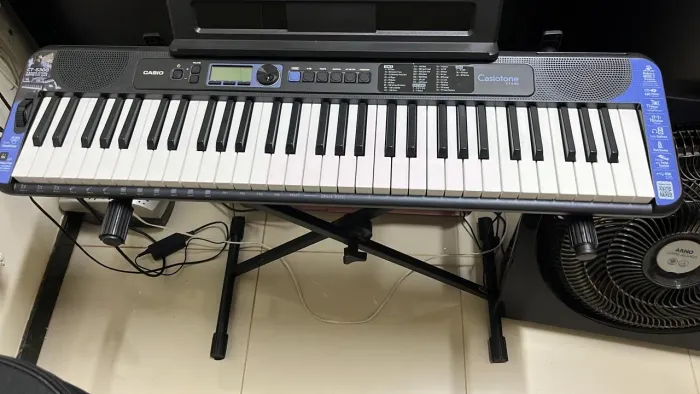 Teclado Musical CT S300