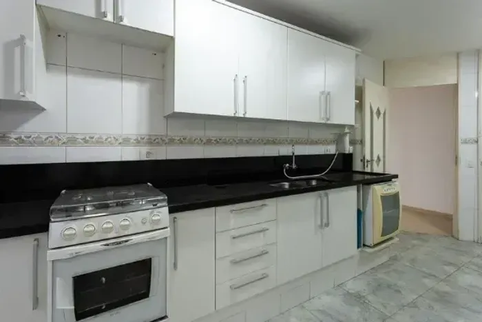 Imóvel para aluguel possui 105 metros quadrados com 2 quartos em Paraíso - São Paulo - SP