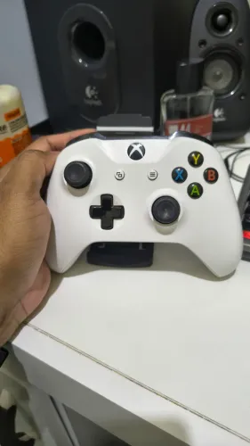Controle de Xbox One (com defeito)