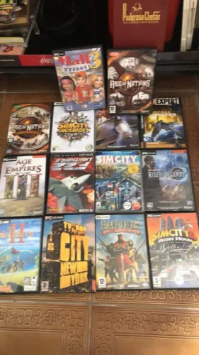 Jogos para PC (14 por 300 ou 30 a unidade)