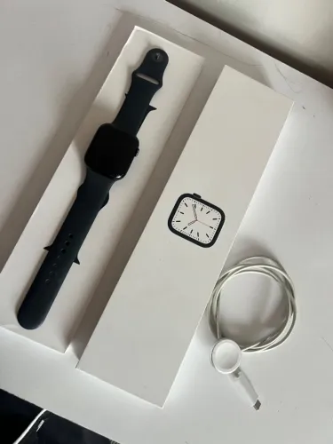 Apple Watch Series 7 45mm midnight