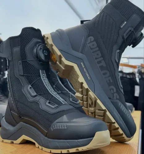 Bota BMW n° 43