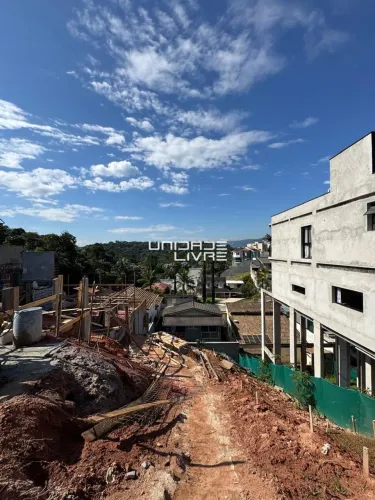 Excelente Terreno com 360m² no Condomínio Aruã Eco Park