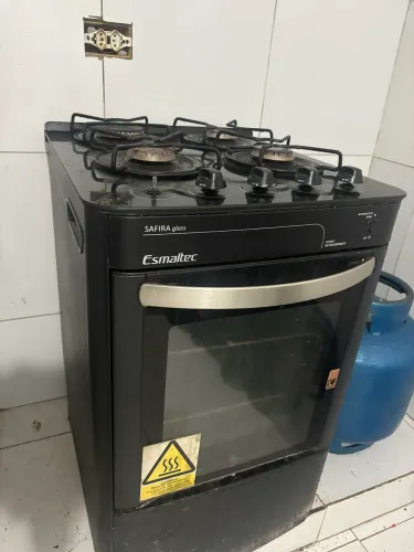 Doação de fogão 4 bocas funcionando