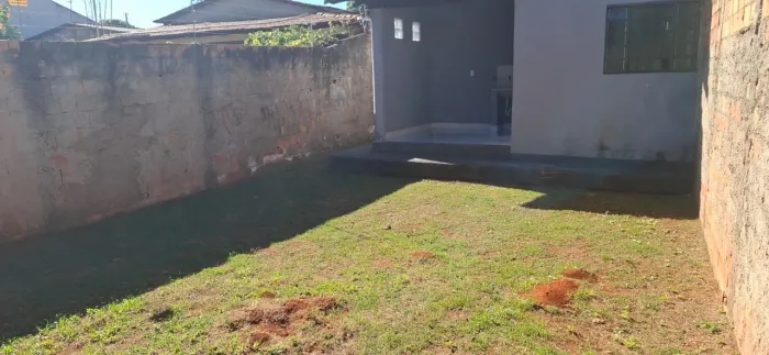 Alugo casa 2/4 com 1 suite Nova Olinda