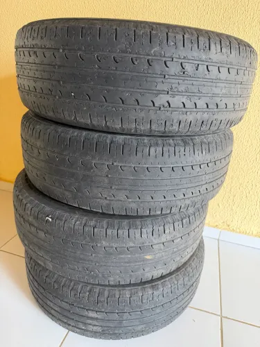 Pneus SUV 215 60 R17
