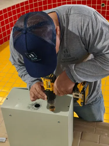 Eletricista instalador profissional