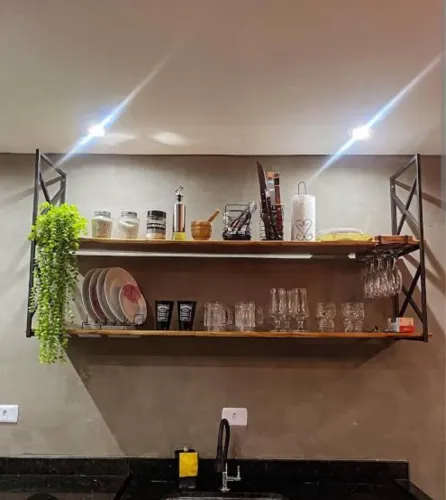 Prateleira Industrial Suspensa para Cozinha