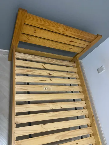 Cama de solteiro TokStok