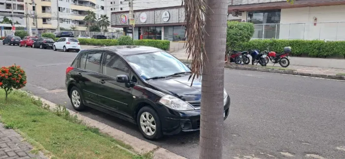 Nissan Tiida S 1.8/1.8 Flex 16V Mec. 2011