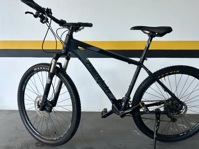 Mountain Bike Merida Edição XT Deore - Aro 27,5 - Câmbio Shimano Deore