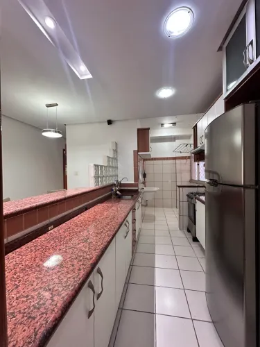 Parque 10 - Condomínio Maron - 3 quartos semimobiliado 