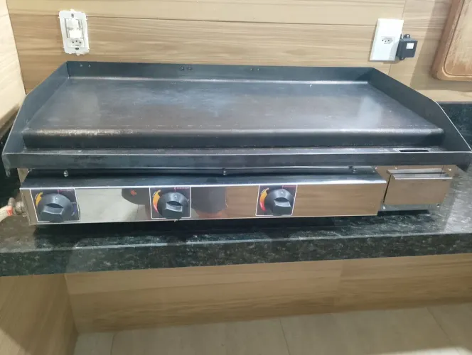 Chapa para Lanches Itajobi semi nova,0,86x0,56 com 3 queimadores 