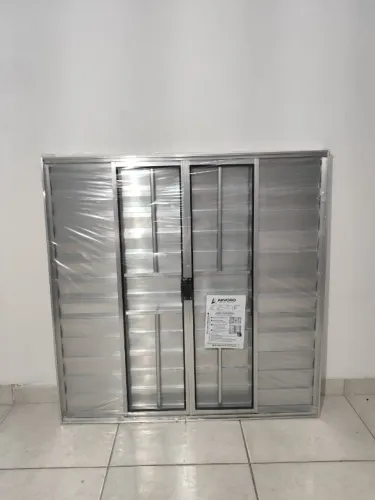 JANELA DE QUARTO VENEZIANA 6 FOLHAS COM GRADE - 1,00 x 1,00 - BRILHANTE