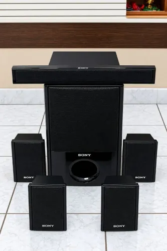 Conjunto de caixas Sony para home