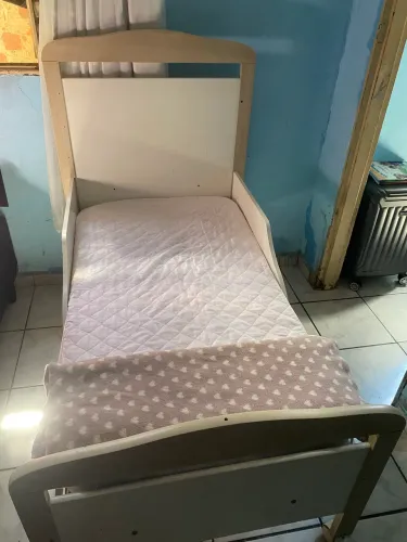 Cama