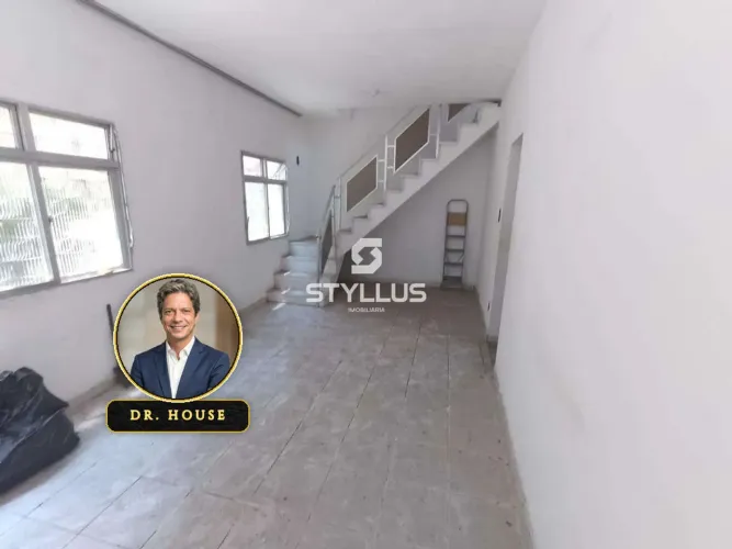 Casa Duplex com Terraço e Suíte em Localização Privilegiada em Pilares! M89Z