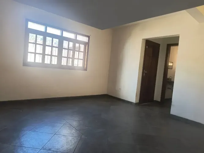 Casa para locação com 02 dormitórios, sendo 01 suíte em Campo Limpo Paulista, - SP.