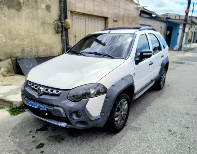 Fiat Palio Weekend Adventure Locker 1.8 Flex 2014