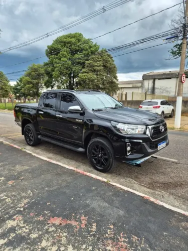 Toyota Hilux CD SRV 4X4 2.8 TDI Diesel Aut. 2020