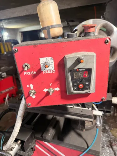 Torno copiador Montech