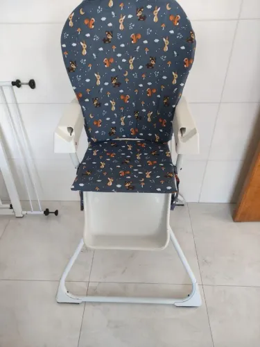 Cadeira para alimentação do bebê 