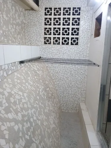 Casa 750 (Apenas solteiros/casais sem filhos e sem animais)