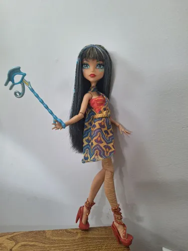 Monster high Cleo de Nile, Welcome tô Monster high 