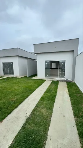 Casa nova a venda em Guriri!