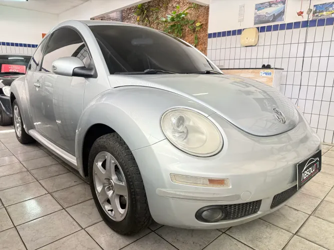 Volkswagen New Beetle 2.0 MI Mec./aut. 2008