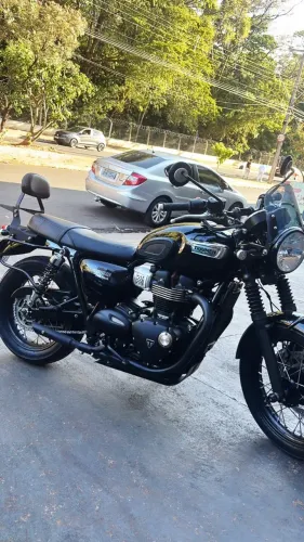TRIUMPH BONNEVILLE T100 B 900C