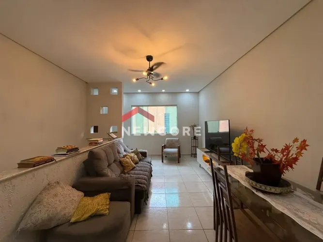 Casa em Doutor Carvalho de Mendonça - Marapé - Santos/SP