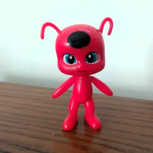 BONEQUINHA TIKKI - Miraculous Lady Bug