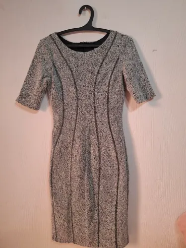 Vestido midi veludo cinza