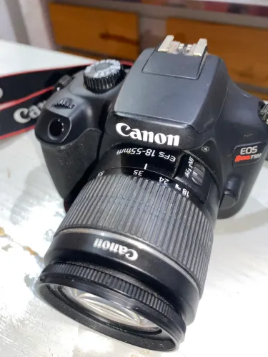 CANON T100 + LENTE 18-55mm