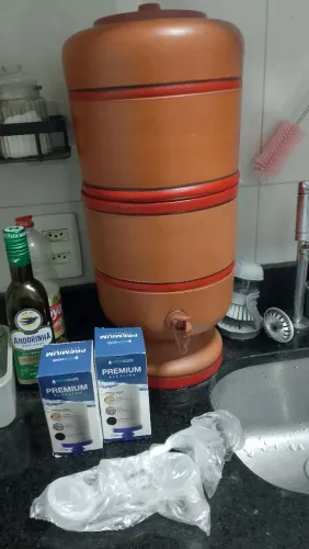Promoção de filtro de barro 12 litros semi-novo duas velas+ velas e boias nunca usadas