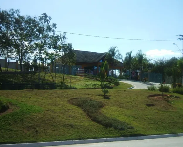 Terreno em condomínio a Venda no Santa Helena no Sapé I em Caçapava
