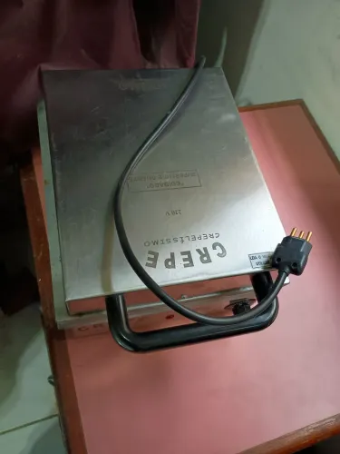 Máquina de crepe ademaq 