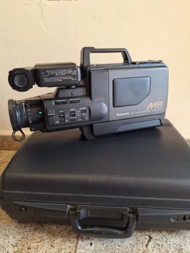 Filmadora Panasonic M8