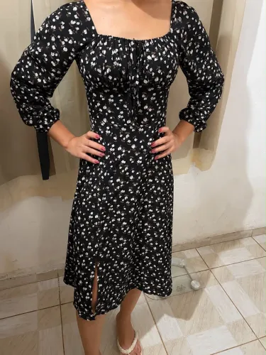 Vestido florido manga longa