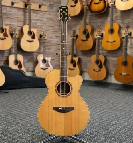 Violão Yamaha elétrico cpx 8 compass raro